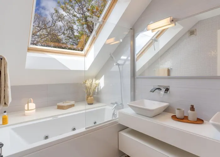 Q.Vitoria Penthouse, By Pausa Holiday Rentals アパート *