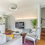 Q.vitoria Penthouse, By Pausa Funchal